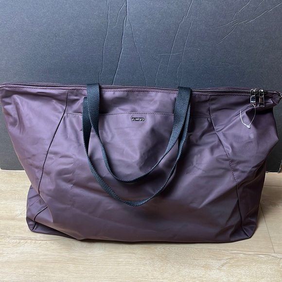 TUMI - Voyageur Just In Case Tote - Deep Plum - Picture 4 of 11
